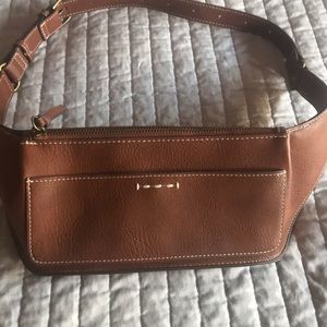 Medium brown leather fanny pack.
